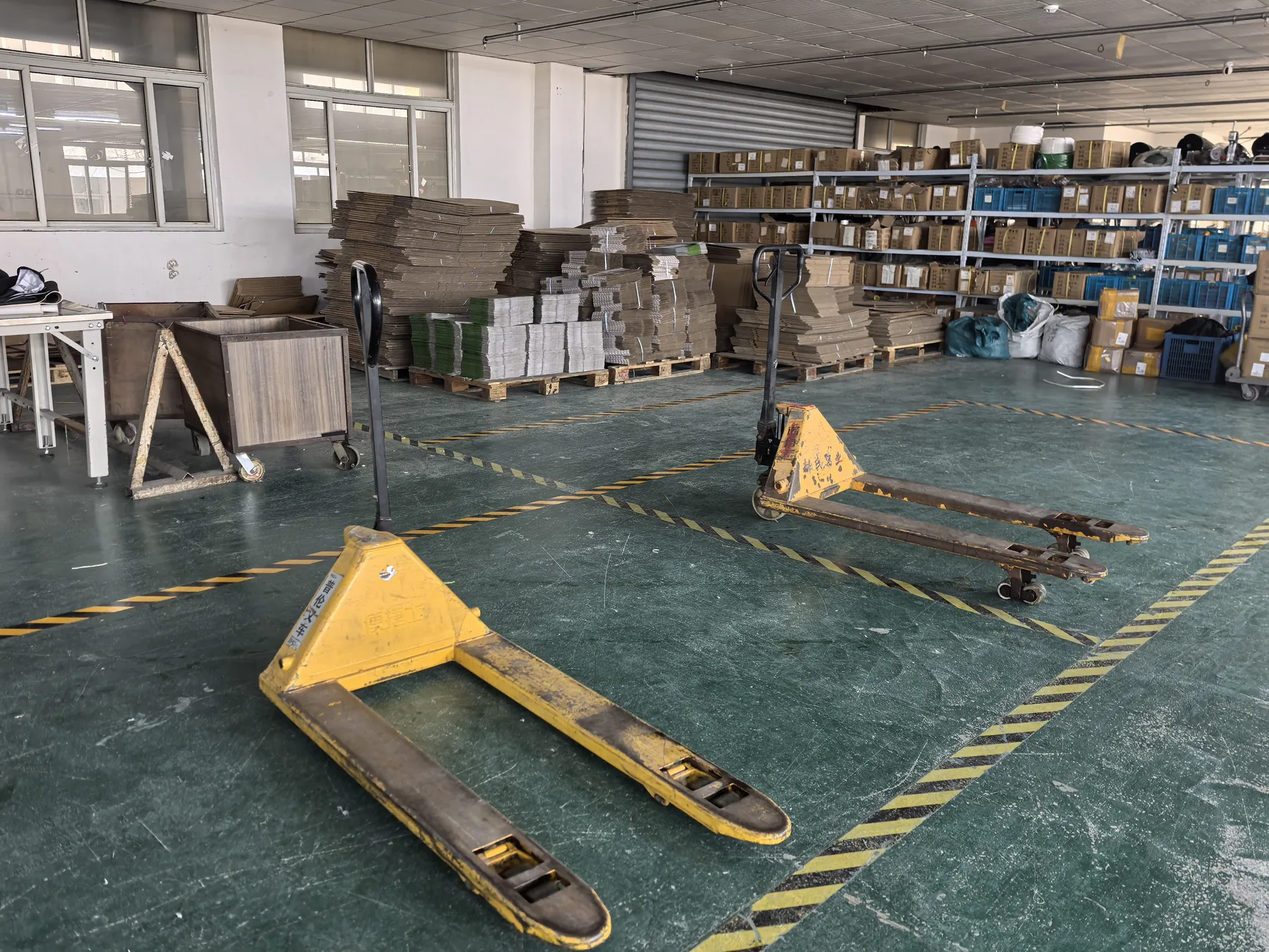 Cutting area for neoprene material preparation