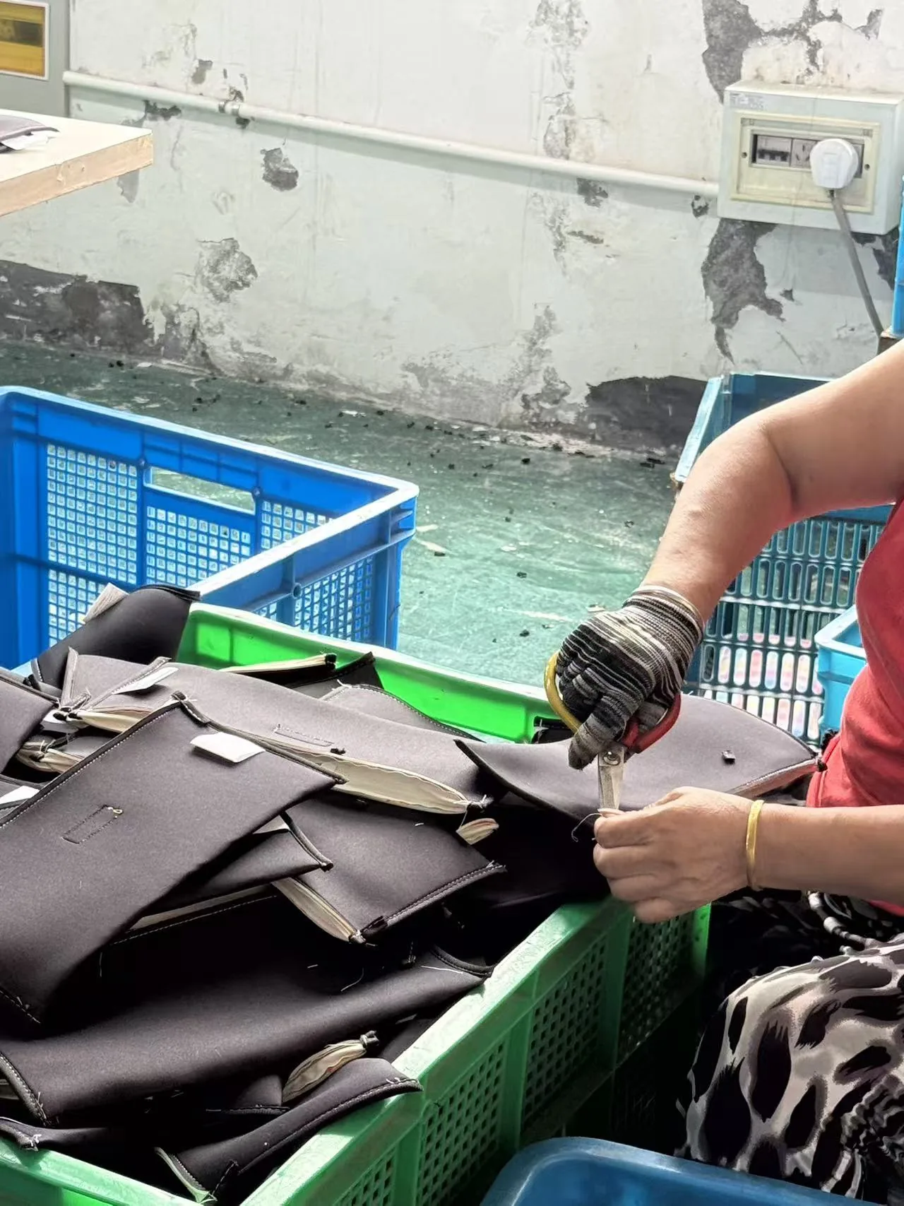 Factory and workshop photo for custom neoprene sourcing review