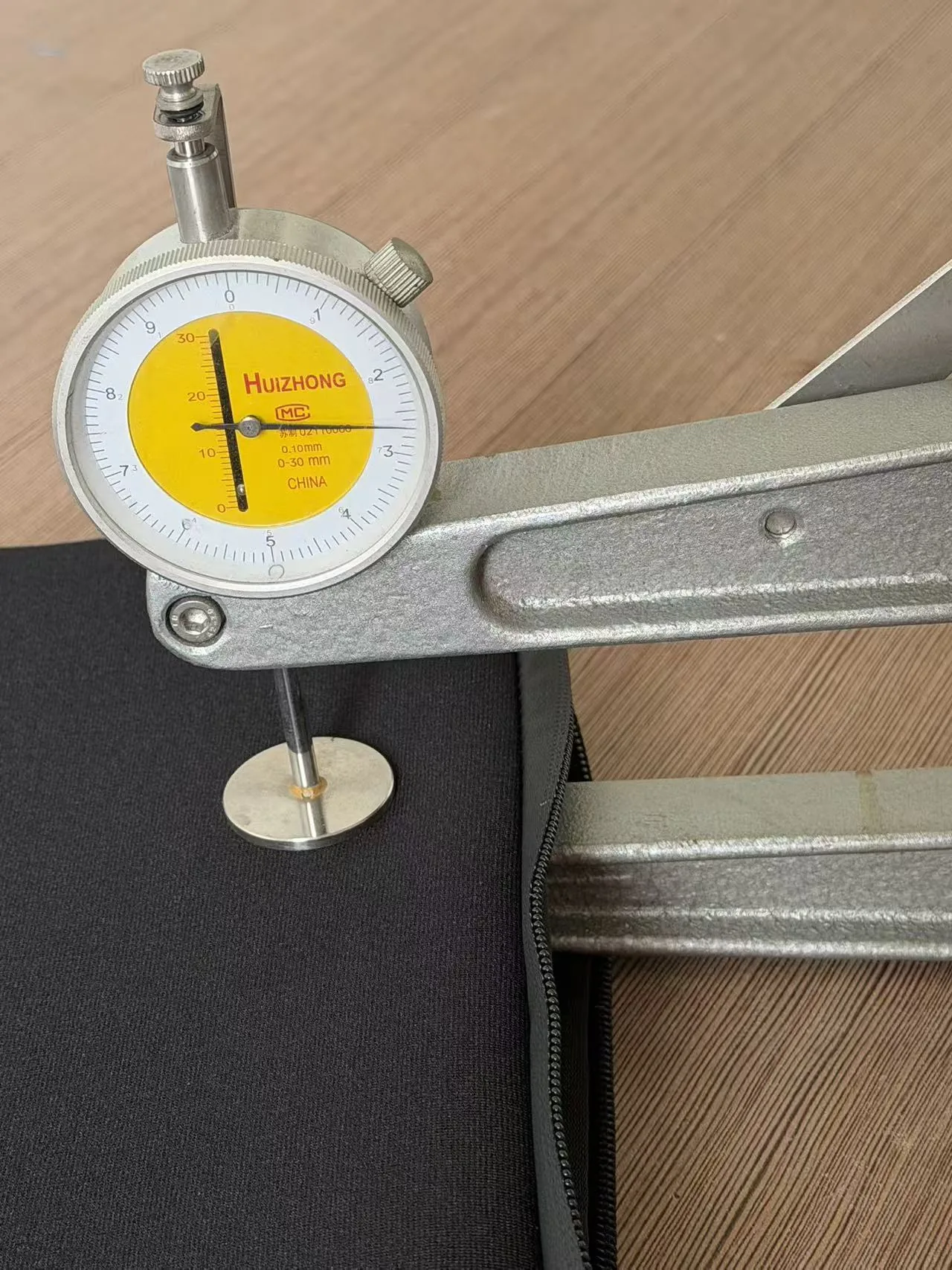 Quality control and inspection photo for neoprene sourcing review