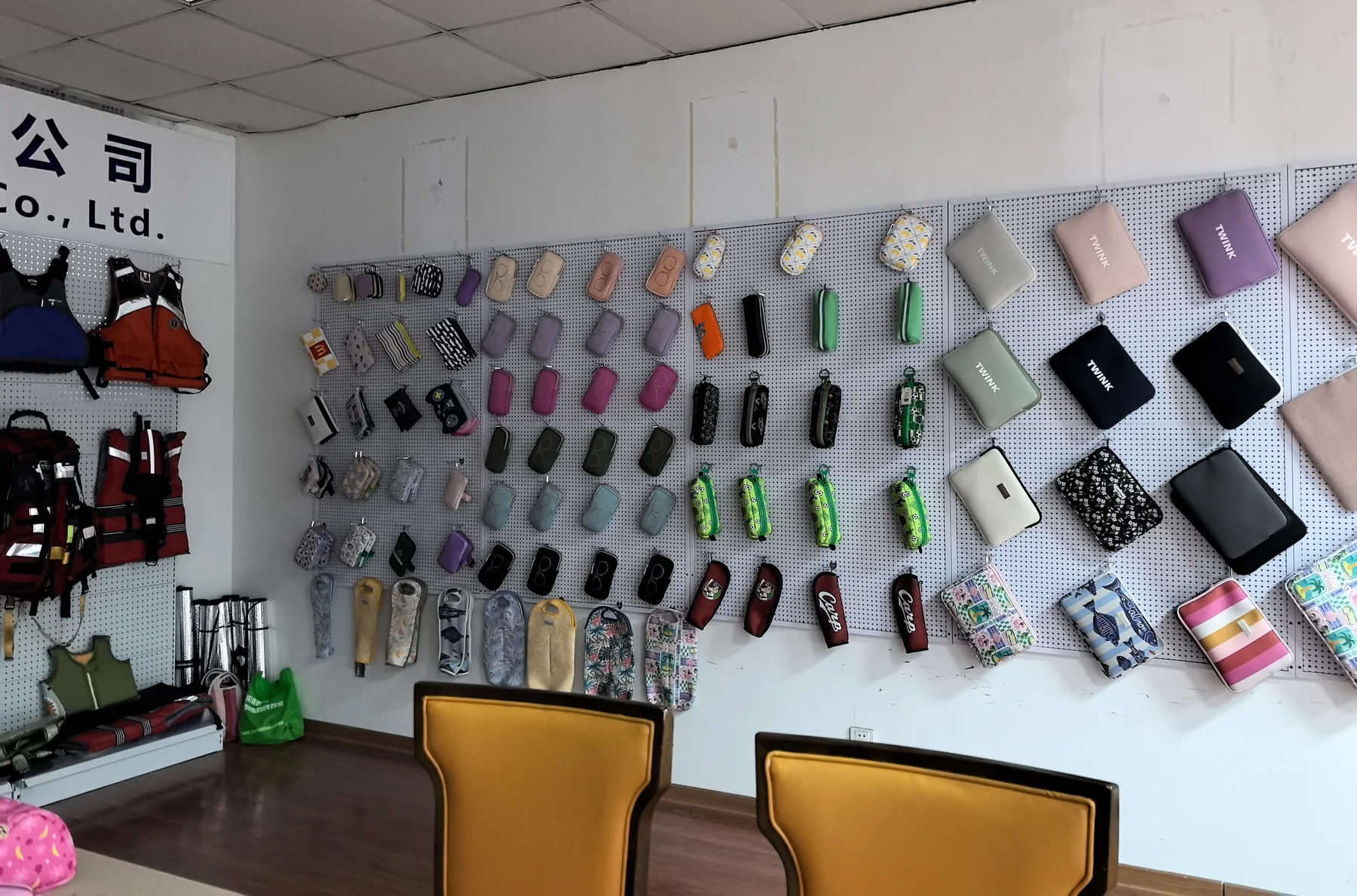 NeoMerc sample wall reference for custom neoprene sourcing review